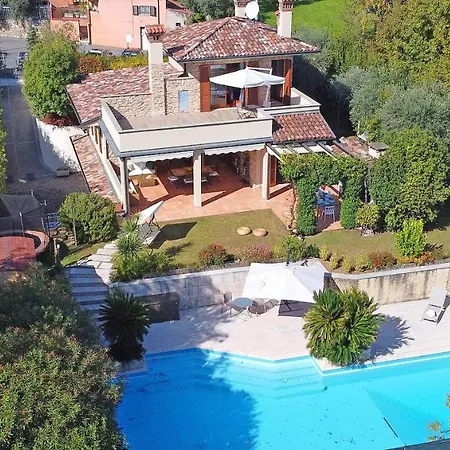 Riai Villa Moniga del Garda