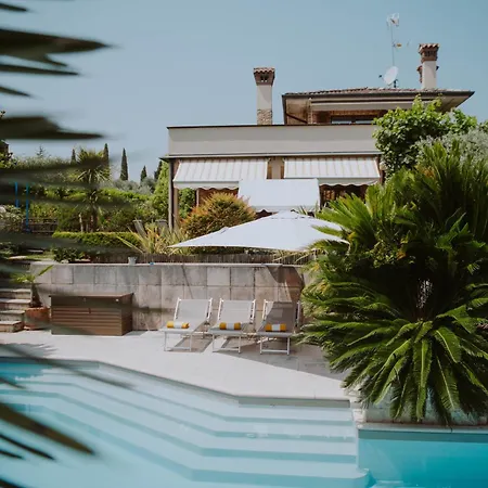 Villa Riai
